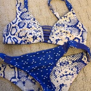 Rip curl reversible bathing suit